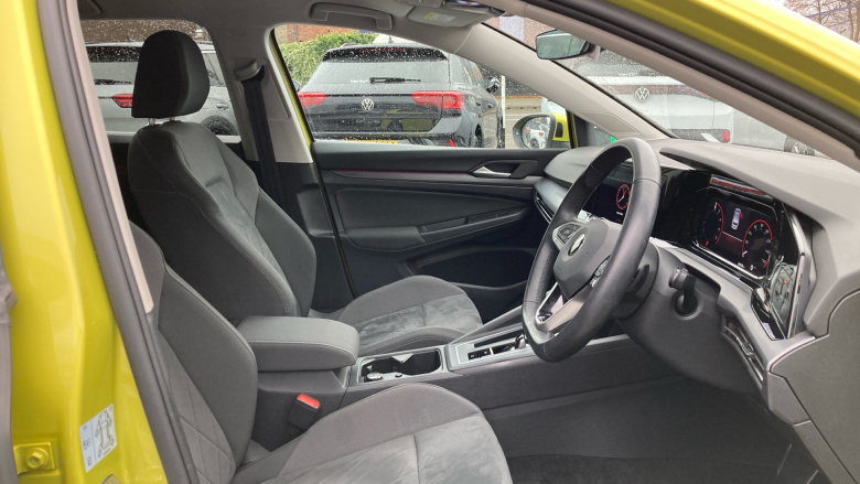 Volkswagen Golf 1.4 TSI eHybrid Style 5dr DSG Hatchback